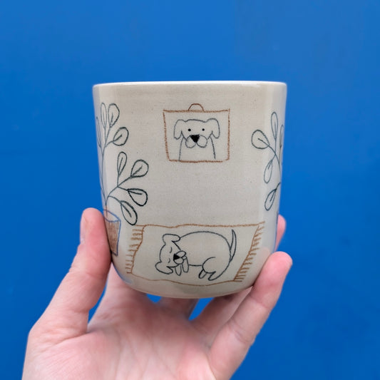 šálka psík v obývačke_330ml